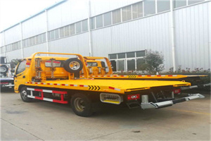 赞皇附近拖车救援搭电